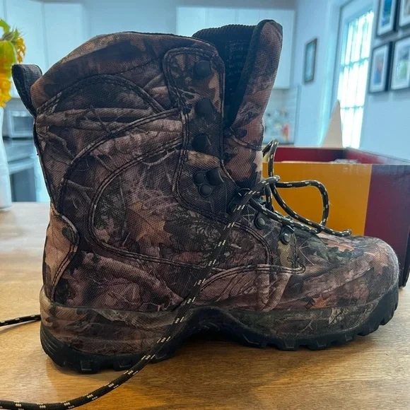 SHE camouflage hunting boots. Worn once - Picture 2 of 6